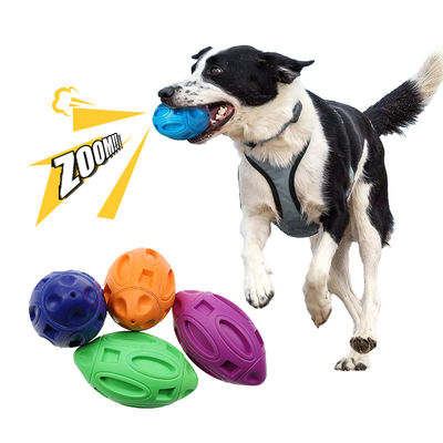 Spülen Sie mit sauberem Wasser Hundefußkugeln Quietschende Hunde-Spielzeugkugeln Unzerstörbare Hunde-Spielzeug Hunde-Kaugebälle